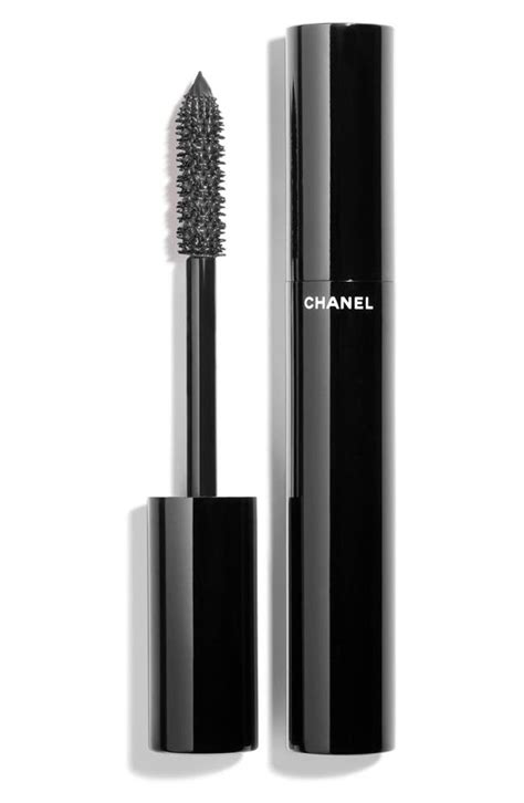 le volume révolution de chanel waterproof|Chanel le volume stretch mascara.